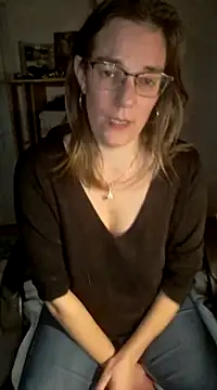 SpiceLea online show from January 6, 2025, 5:49 pm