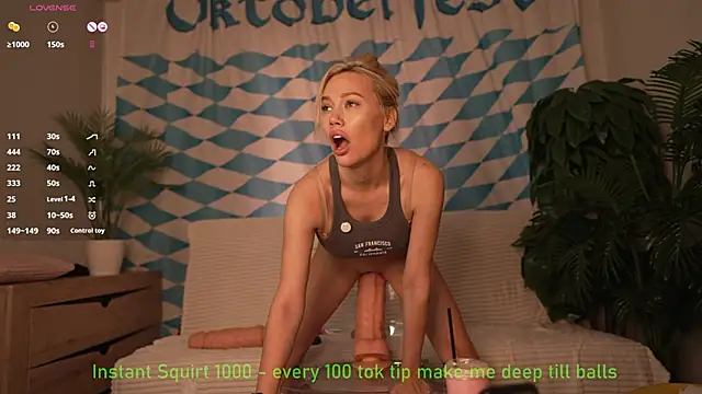 Snapshot of Bestie_Online chatting on September 28, 2025, 6:20 am Bestie Online online show from September 28, 2025, 6:20 am