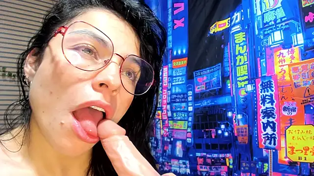 rosse 2504 online show from March 4, 2025, 9:00 pm
