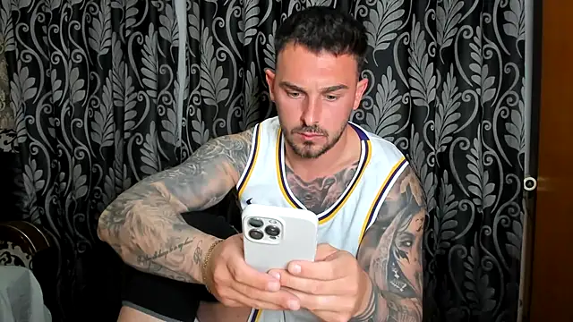 Jonmusclemaster online show from April 28, 2026, 8:02 pm