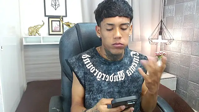 Snapshot of Alan_Cute18 chatting on February 22, 2026, 12:40 pm Alan Cute18 online show from February 22, 2026, 12:40 pm