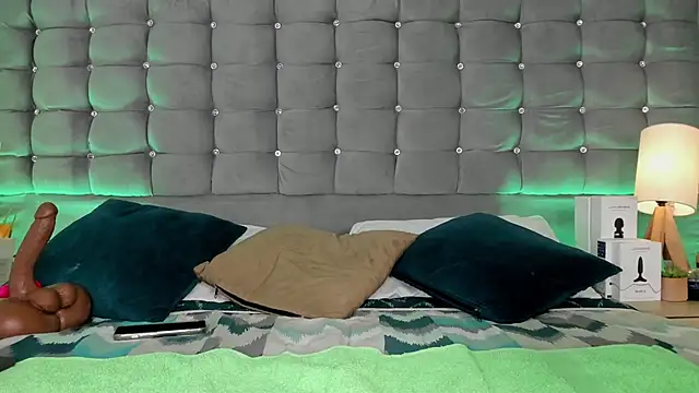 Poacahontasfg online show from October 3, 2025, 3:52 am