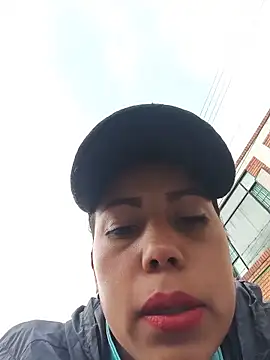  andrea30 online show from May 21, 2026, 12:02 pm