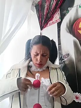 Snapshot of _andrea30 chatting on October 31, 2025, 12:02 pm  andrea30 online show from October 31, 2025, 12:02 pm