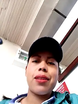 Snapshot of _andrea30 chatting on October 6, 2025, 11:11 am  andrea30 online show from October 6, 2025, 11:11 am