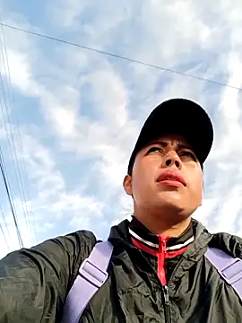 Snapshot of _andrea30 chatting on October 22, 2025, 11:42 am  andrea30 online show from October 22, 2025, 11:42 am