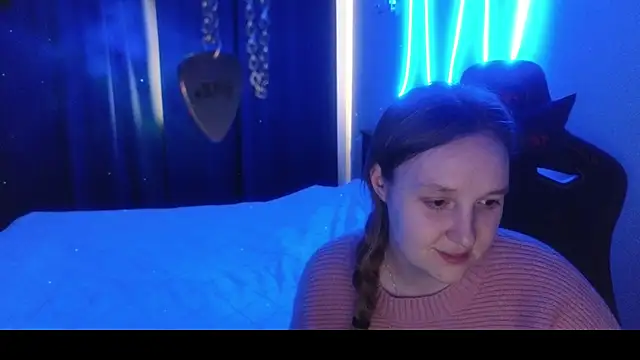 Snapshot of KatrinaFlam chatting on January 31, 2025, 6:35 am KatrinaFlam online show from January 31, 2025, 6:35 am