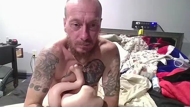 Snapshot of deepinnnnn chatting on February 6, 2026, 6:42 am deepinnnnn online show from February 6, 2026, 6:42 am