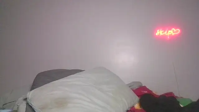 Snapshot of deepinnnnn chatting on October 6, 2025, 12:45 am deepinnnnn online show from October 6, 2025, 12:45 am