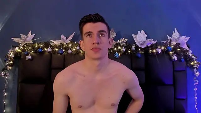 MikaelSlow online show from November 25, 2025, 4:24 am