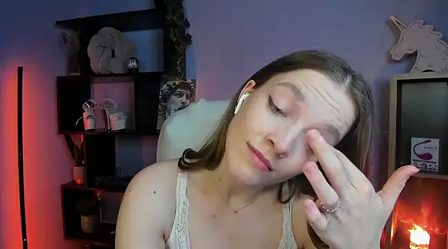 kenzie x online show from February 6, 2025, 11:53 am