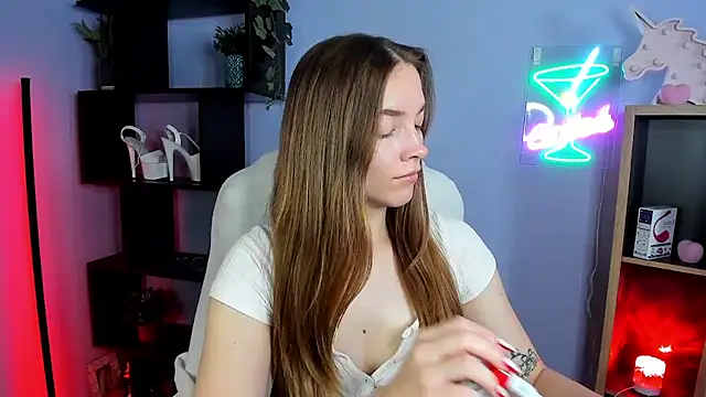 Snapshot of kenzie_x chatting on October 8, 2025, 6:48 am kenzie x online show from October 8, 2025, 6:48 am