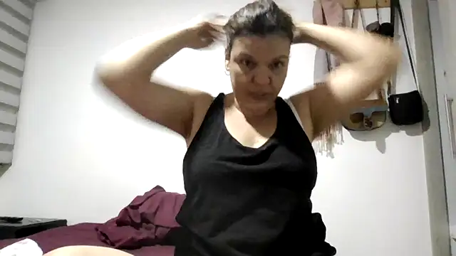 Snapshot of MarilynDavies chatting on September 23, 2025, 12:06 am MarilynDavies online show from September 23, 2025, 12:06 am