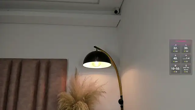 im alejandra  online show from April 19, 2026, 5:08 am