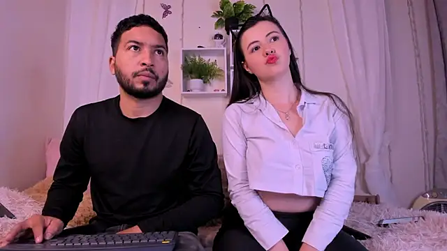 Idara and Edahi01 online show from February 23, 2025, 12:08 am