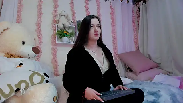 Snapshot of Idara_and_Edahi01 chatting on October 20, 2025, 4:58 am Idara and Edahi01 online show from October 20, 2025, 4:58 am