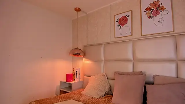 Aily Yozuko online show from September 20, 2025, 3:00 am