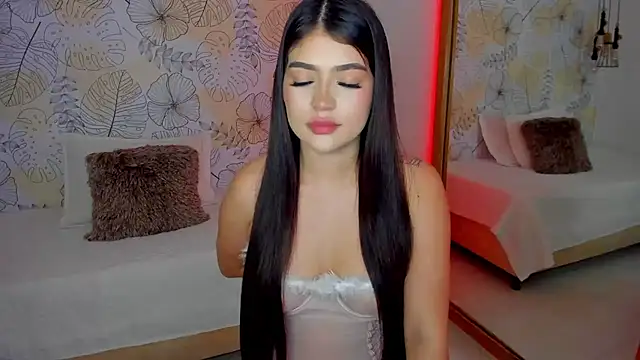 Snapshot of Mariana_Baez chatting on February 15, 2025, 12:48 am Mariana Baez online show from February 15, 2025, 12:48 am