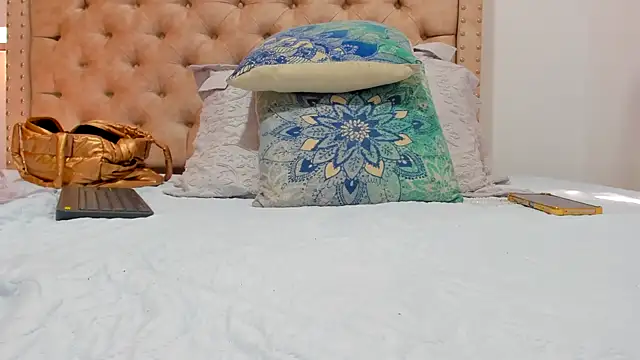 Snapshot of Anya_Texas chatting on October 5, 2025, 7:37 pm Anya Texas online show from October 5, 2025, 7:37 pm