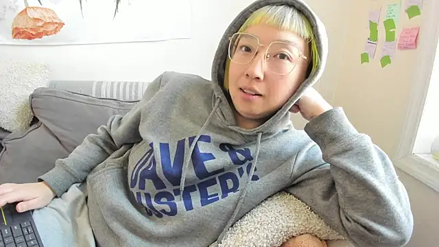 luxgray online show from April 12, 2026, 5:16 pm