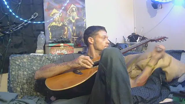 Snapshot of SoloMan2023 chatting on November 16, 2025, 7:07 pm SoloMan2023 online show from November 16, 2025, 7:07 pm