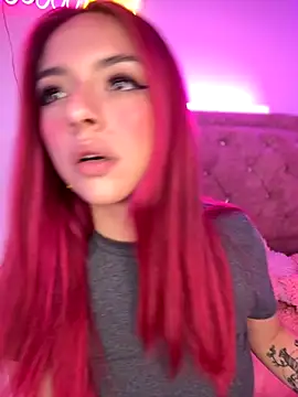 Snapshot of YovngBaby chatting on September 16, 2025, 4:02 am YovngBaby online show from September 16, 2025, 4:02 am