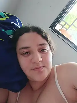 Liancy online show from July 17, 2026, 8:39 pm