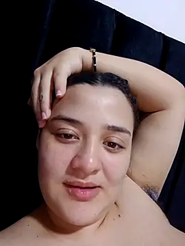 Liancy online show from April 12, 2026, 9:40 pm