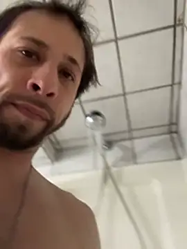 tongueispowerr6d9 online show from March 4, 2026, 1:35 am