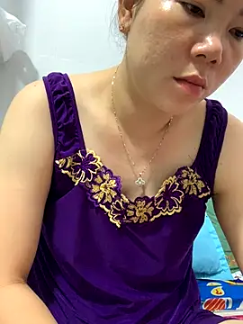 Snapshot of Baby-bigtits chatting on September 19, 2025, 2:32 pm Baby-bigtits online show from September 19, 2025, 2:32 pm