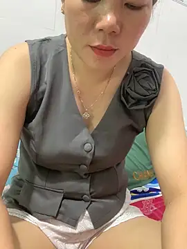 Snapshot of Baby-bigtits chatting on September 24, 2025, 4:30 am Baby-bigtits online show from September 24, 2025, 4:30 am