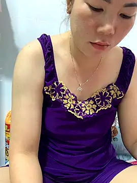 Baby-bigtits online show from September 10, 2025, 1:43 pm
