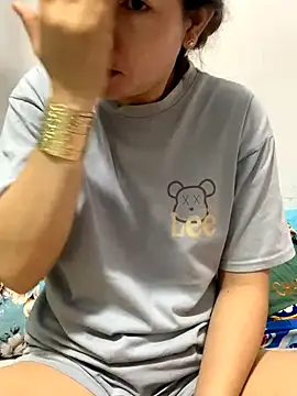 Snapshot of Baby-bigtits chatting on October 5, 2025, 12:12 am Baby-bigtits online show from October 5, 2025, 12:12 am