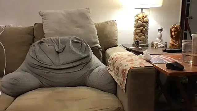 Snapshot of Rock_Pierce chatting on October 22, 2025, 11:36 pm Rock Pierce online show from October 22, 2025, 11:36 pm