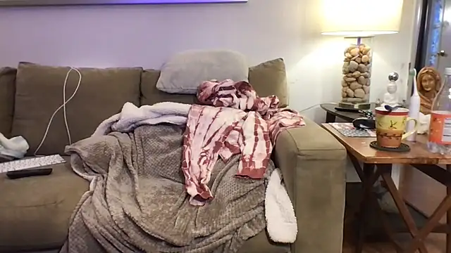 Snapshot of Rock_Pierce chatting on September 25, 2025, 7:20 pm Rock Pierce online show from September 25, 2025, 7:20 pm