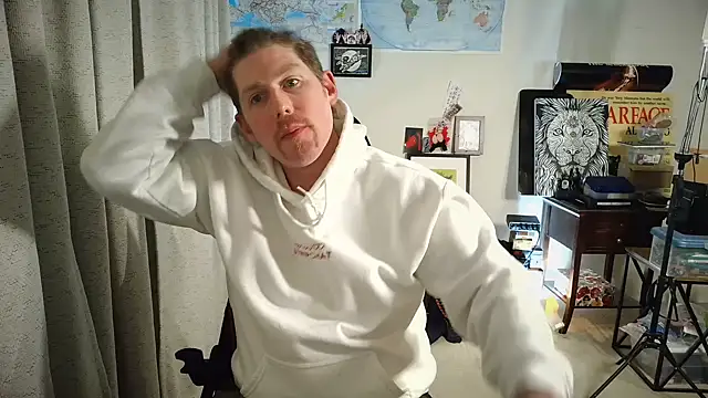 Snapshot of Rock_Pierce chatting on October 5, 2025, 4:14 am Rock Pierce online show from October 5, 2025, 4:14 am