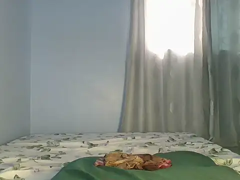 Snapshot of sandra_sauvage chatting on October 10, 2025, 5:52 am sandra sauvage online show from October 10, 2025, 5:52 am