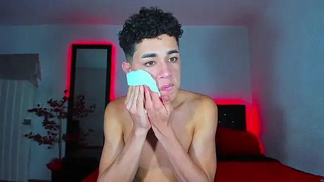 DavidfullOFlove online show from December 3, 2024, 2:22 pm