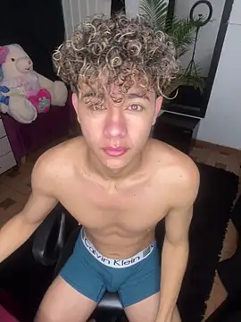 DavidfullOFlove online show from September 26, 2025, 6:37 pm