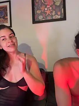 Redfloweer1 online show from September 26, 2025, 3:19 pm