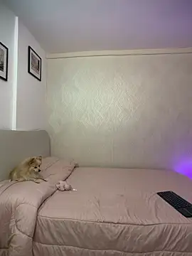 Snapshot of ValeryR_ chatting on February 9, 2026, 10:41 pm ValeryR online show from February 9, 2026, 10:41 pm