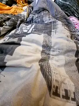 LoLa-69-X online show from October 5, 2025, 9:22 am