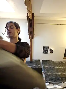 LoLa-69-X online show from November 25, 2025, 12:05 pm