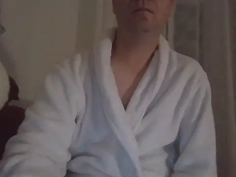 fikoivos online show from October 15, 2025, 9:34 pm