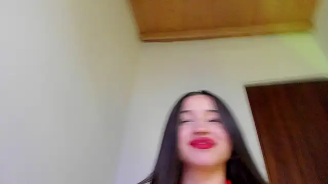 Snapshot of Sophie_spencer1 chatting on October 7, 2025, 3:07 am Sophie spencer1 online show from October 7, 2025, 3:07 am