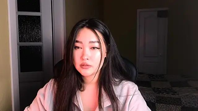 Snapshot of Erica_Wayne chatting on January 5, 2025, 9:48 am Erica Wayne online show from January 5, 2025, 9:48 am