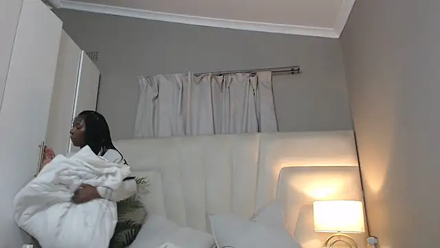 Snapshot of naughtyblackdolie chatting on October 4, 2025, 3:52 am naughtyblackdolie online show from October 4, 2025, 3:52 am