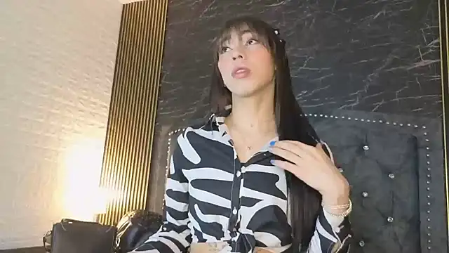 diosagolden online show from November 11, 2025, 8:14 pm