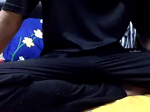 Snapshot of dreamy_lusty01 chatting on October 19, 2025, 2:09 pm dreamy lusty01 online show from October 19, 2025, 2:09 pm