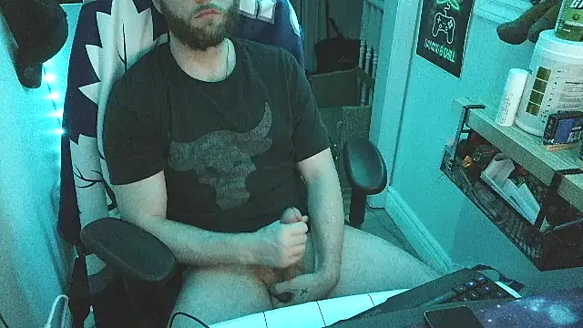 GeneralXMillyX online show from April 15, 2026, 3:56 am